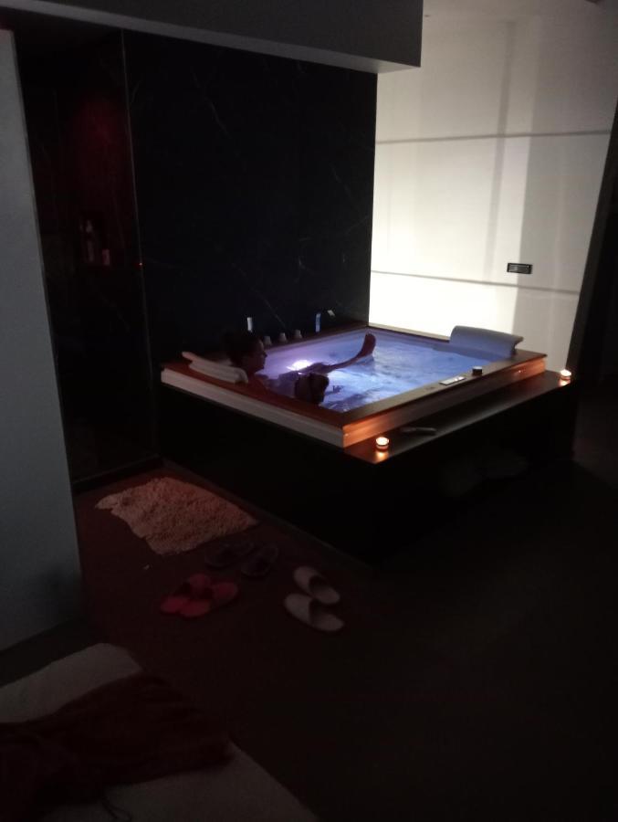 Suite Luxurya Bari Eksteriør billede